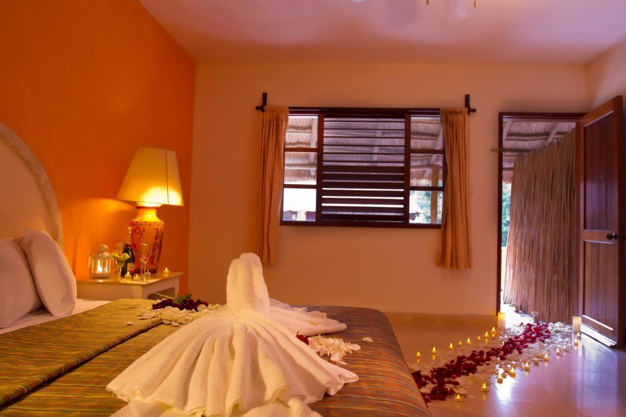 Hotel Villas Chicanna Bagian luar foto
