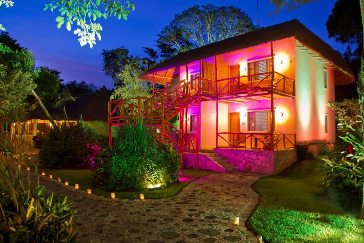 Hotel Villas Chicanna Bagian luar foto